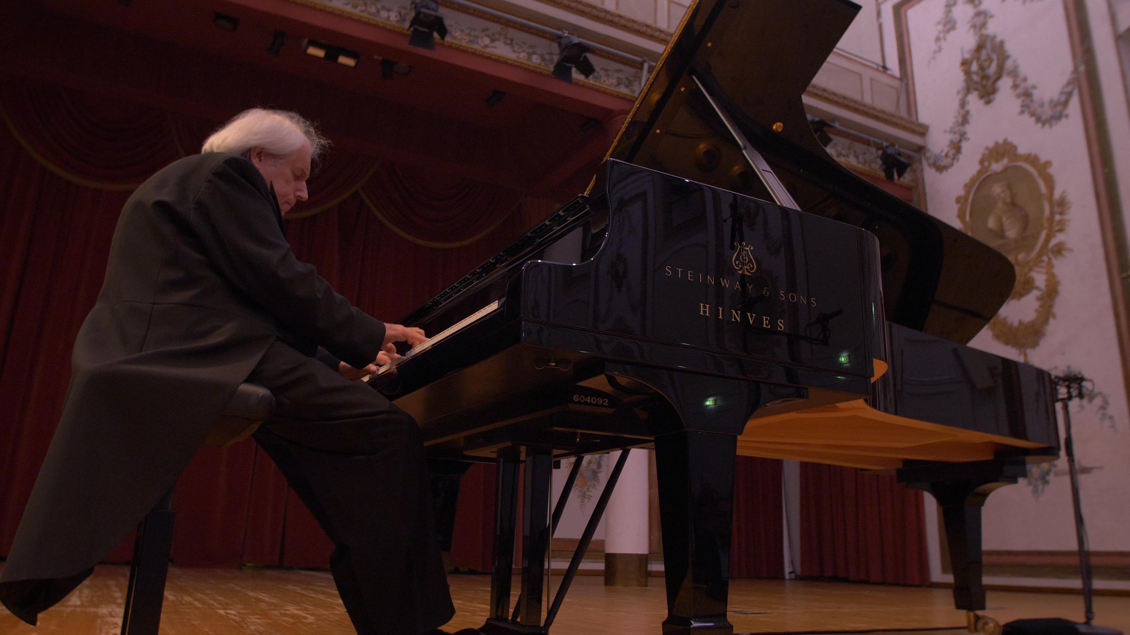 Grigory Sokolov - Haydn: Keyboard Sonata No. 47 in B Minor, Hob. XVI:32 - I. Allegro moderato (Live)