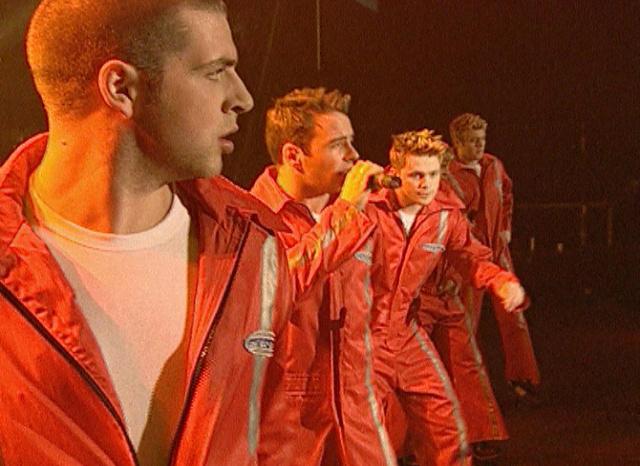 Westlife - Uptown Girl (Top of the Pops 2001)