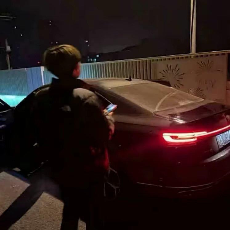 ID爱是无数次心疼