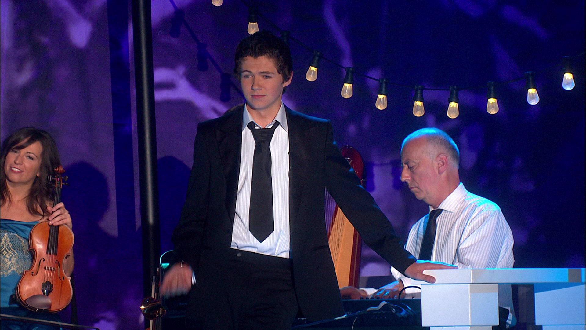 Celtic Thunder - Our First Christmas Together (Live From Poughkeepsie / 2010)