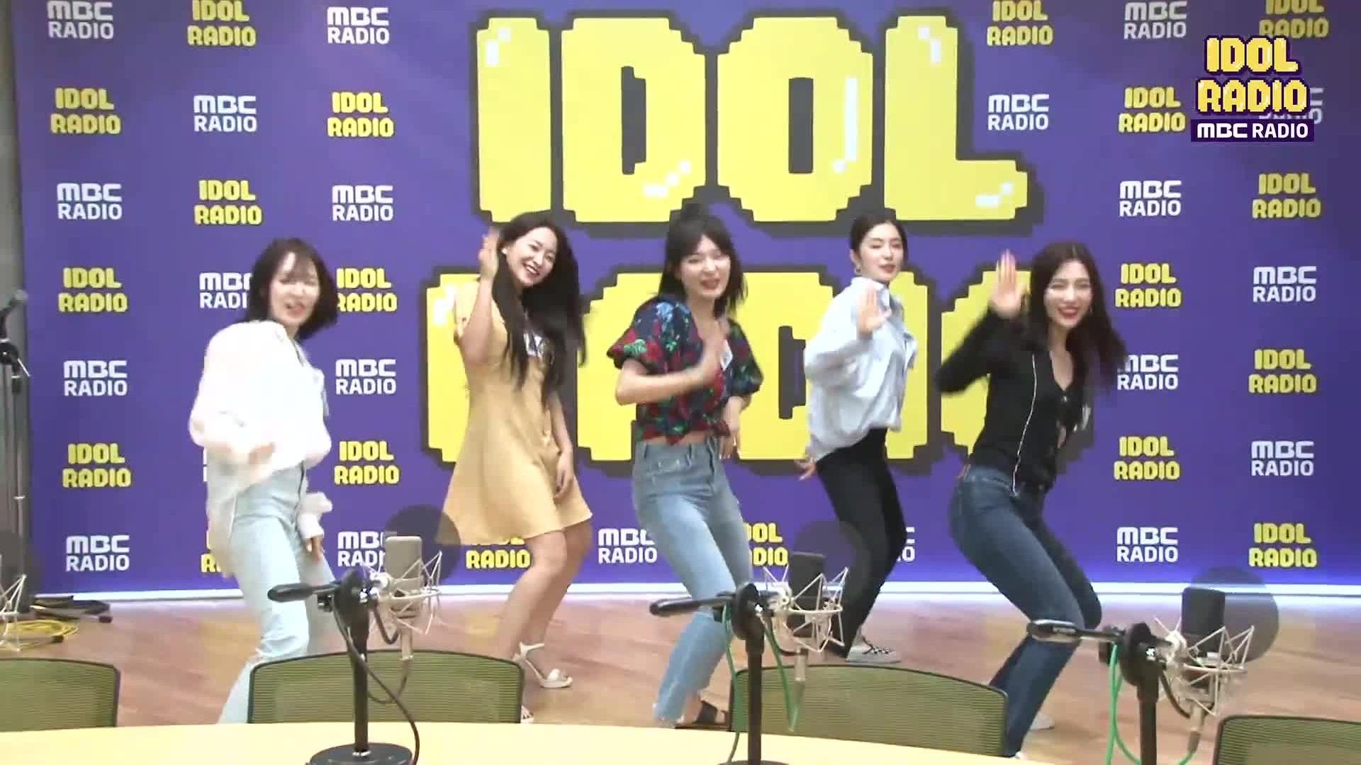 Red Velvet - [IDOL RADIO]짐살라빔 (Zimzalabim) 现场版