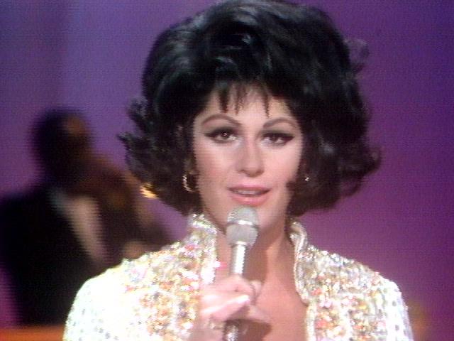 Lainie Kazan - The Trolley Song (Live On The Ed Sullivan Show, December 29, 1968)