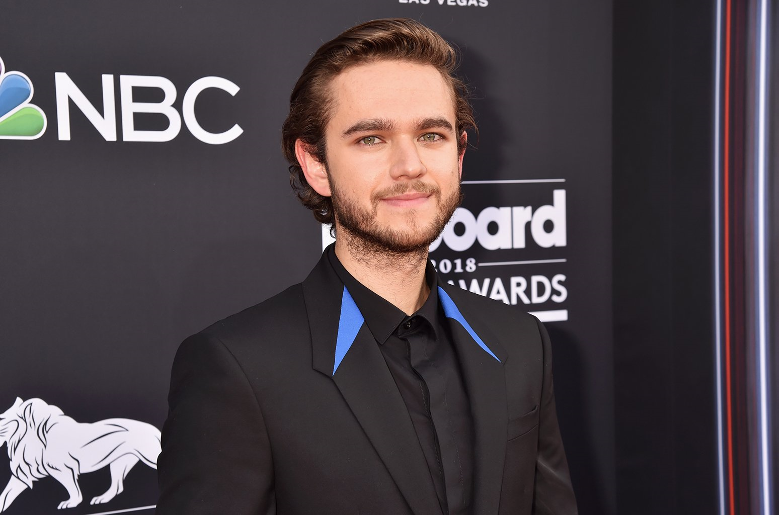 ZEDD时隔半年与歌手ELLEY DUH推出'HAPP