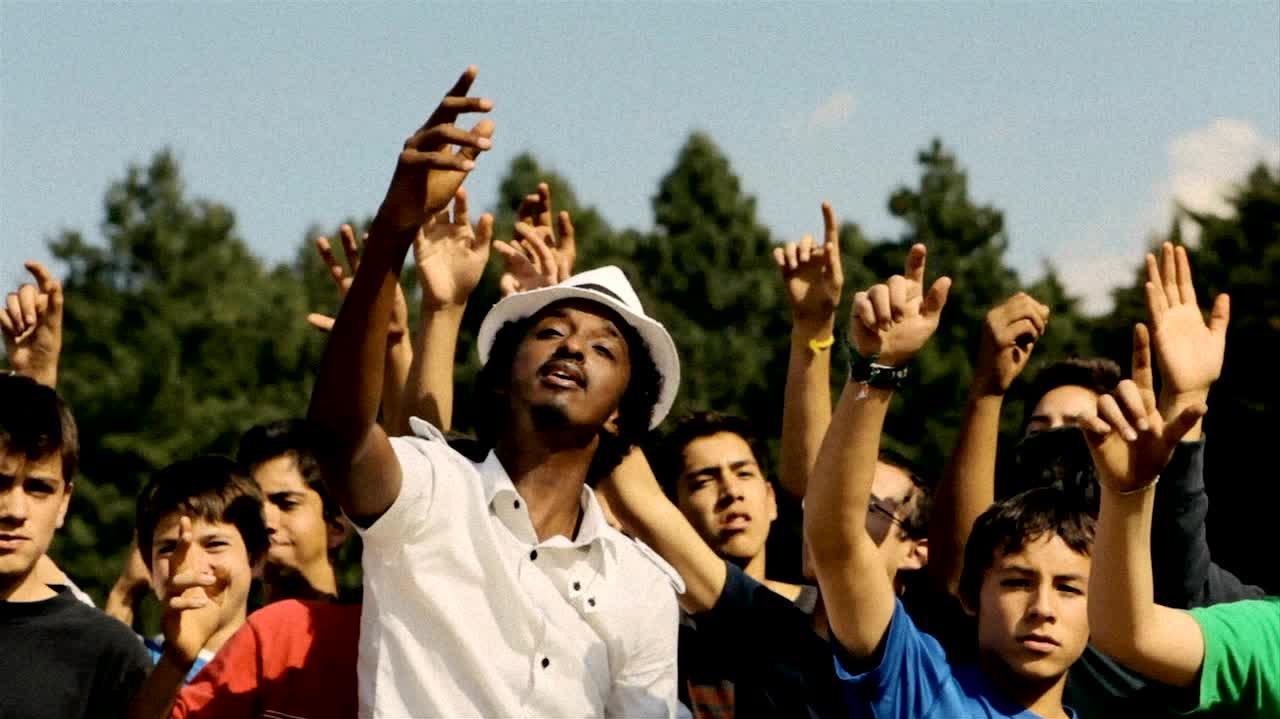 K'Naan - Wavin' Flag