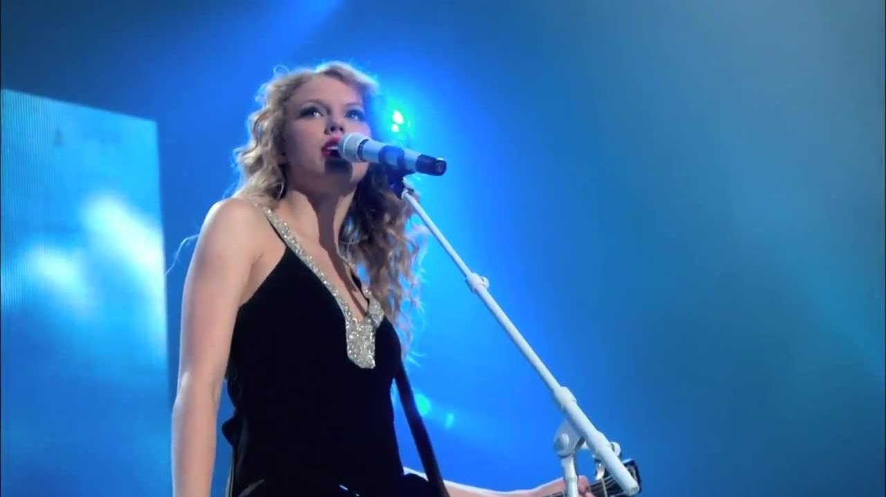 Taylor Swift - Should've Said No - Journey To Fearless Live