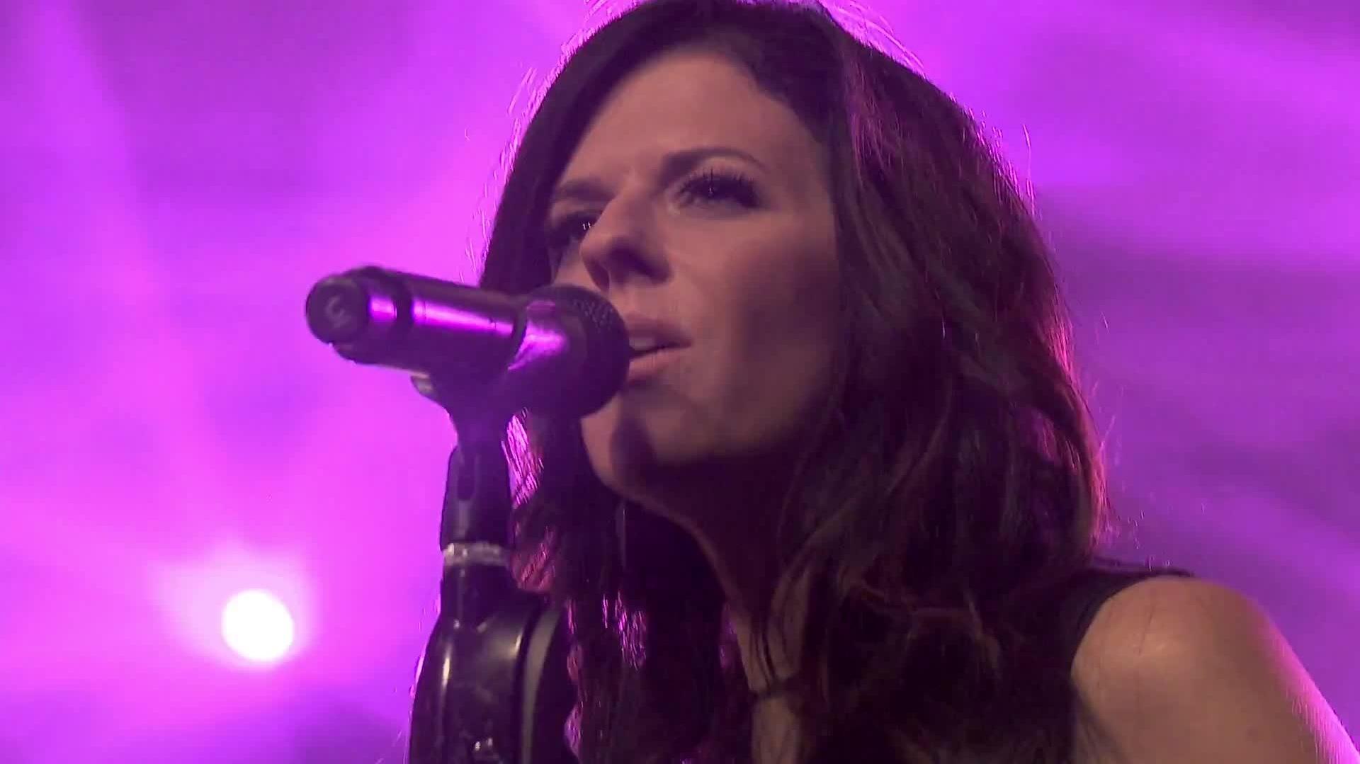 Little Big Town - Girl Crush (Live From iHeart Radio Theater)