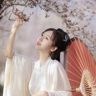 古风·春日｜疏懒意何长，春风花草香