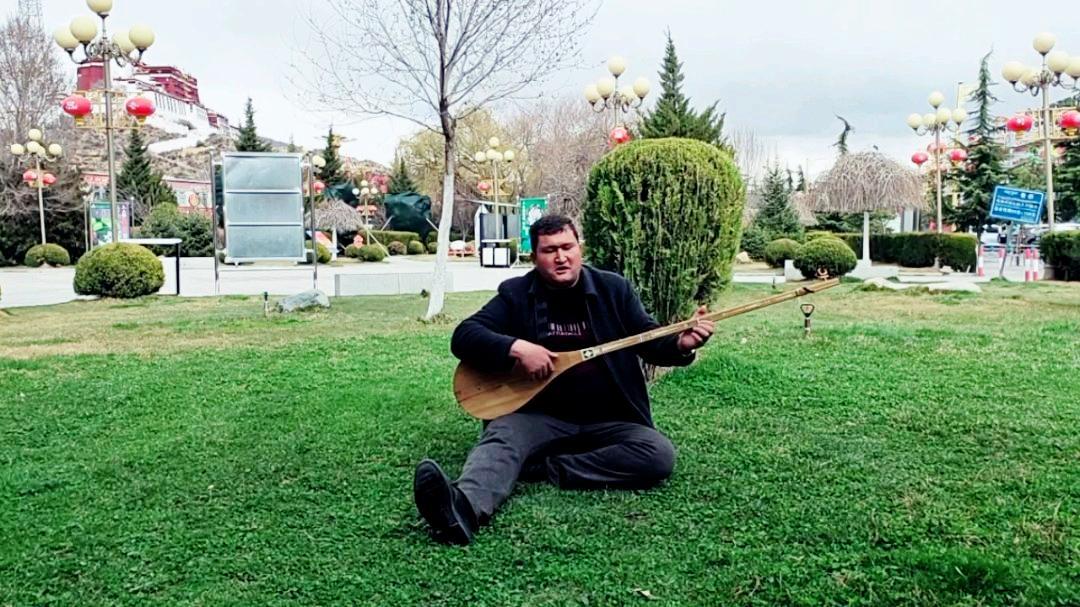 ali-altunbarmak的视频《yarimnig muniki alijan xoh duttar》lyari