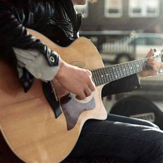 Gittar Nahxilir吉他歌曲