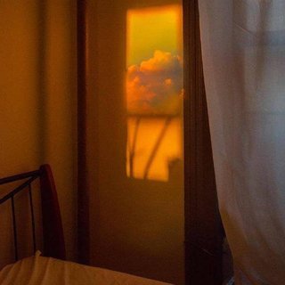 触碰温柔月亮，致浪漫的我们