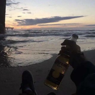 回忆打湿了眼眶，歌声总是振奋人心