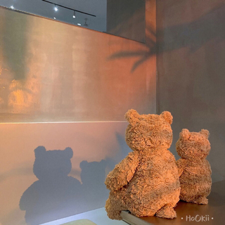 我的小熊说它真的很想见你，对了，我也是。