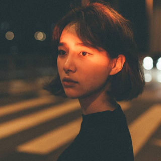 我只敢在夜里听歌时，偷偷想你