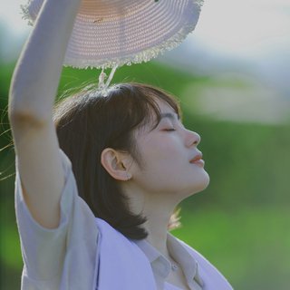 生活不一定都很好，但不妨碍你热爱它