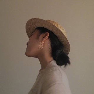 催泪站：你是别人的风景，却看湿了我的眼