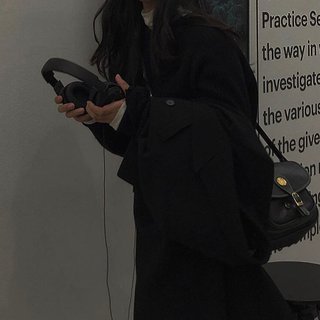 “开心点，快乐她马上就来了”