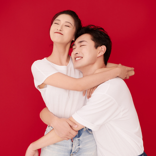 谢谢你，陪我从校服走到婚纱