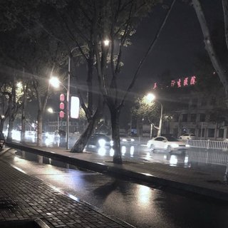 今晚不伤感