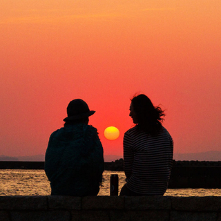 唱一首秋天情歌，让夕阳把完美和遗憾封存